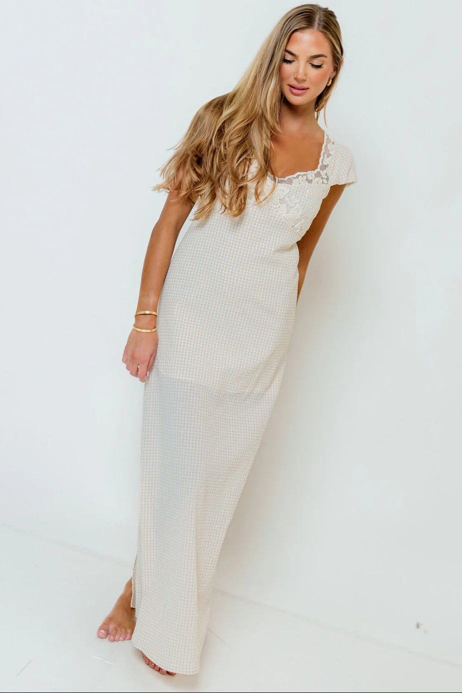 Shay Embroidered Lace Cap Sleeve Maxi Dress in Taupe/Ivory - Image 4