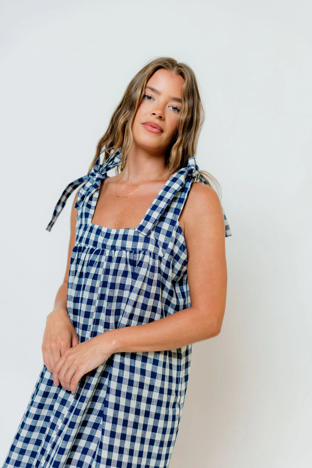 Estelle 100% Linen Midi Dress in Navy/White - Image 6
