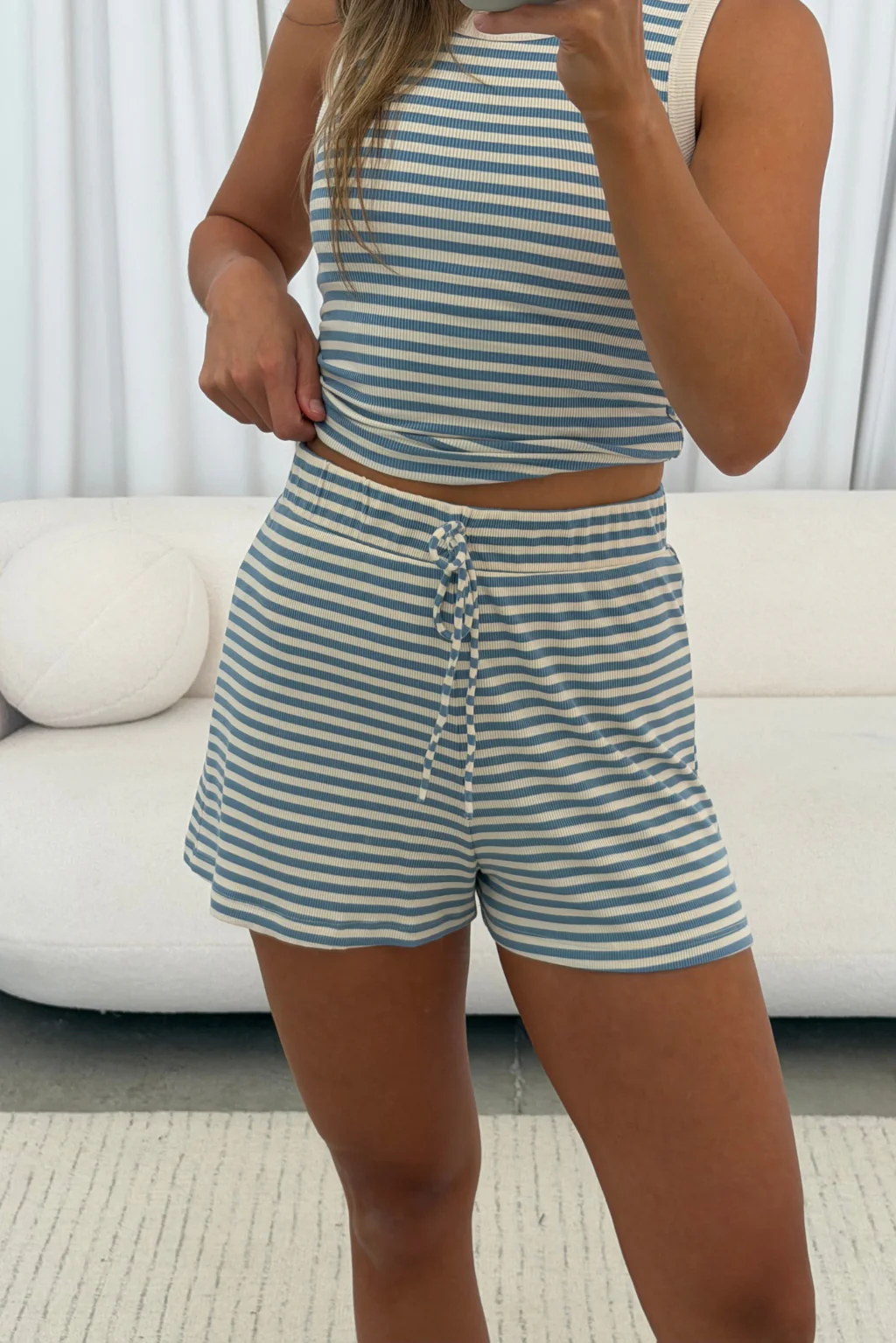Alexys Set in Ivory/Blue - Image 2