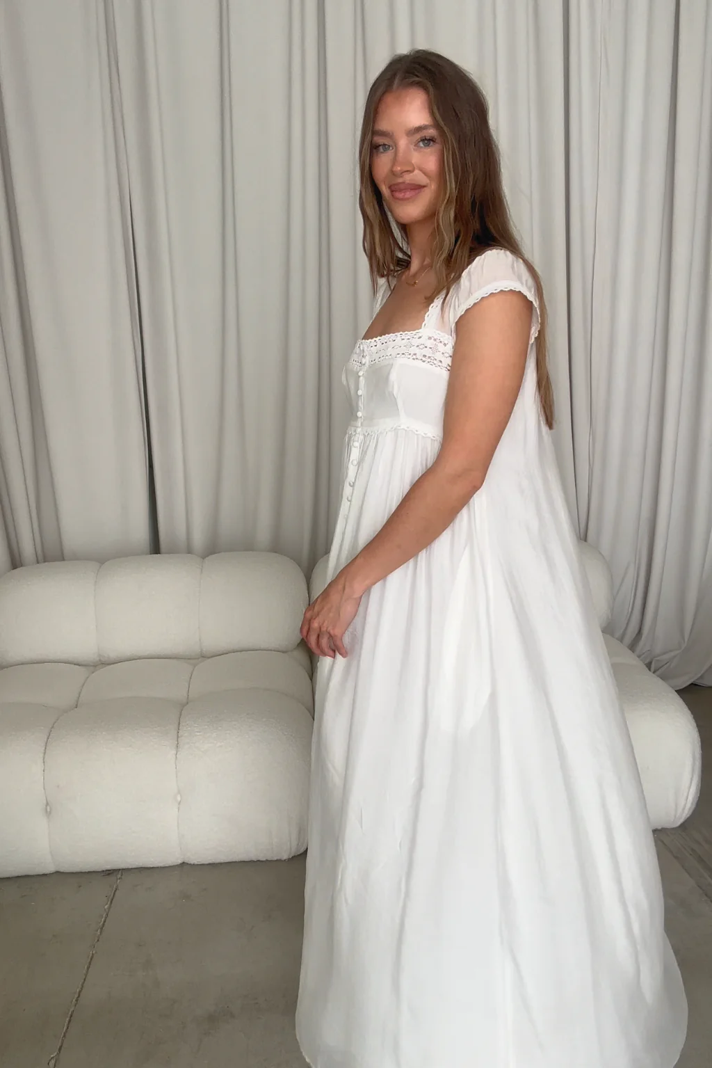 Amelie Maxi Dress in Off-White - Image 12