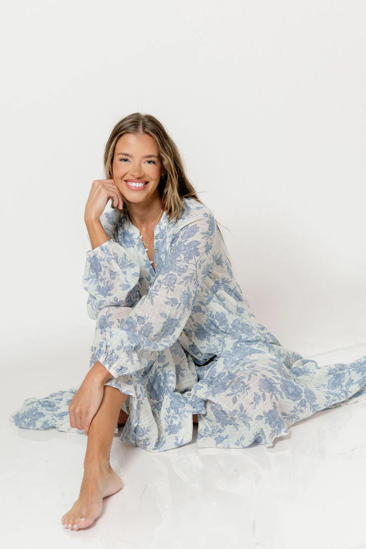 Anna Floral Button-Down Maxi Dress with Detachable Liner in Ivory/Blue - Bump Friendly - Image 4