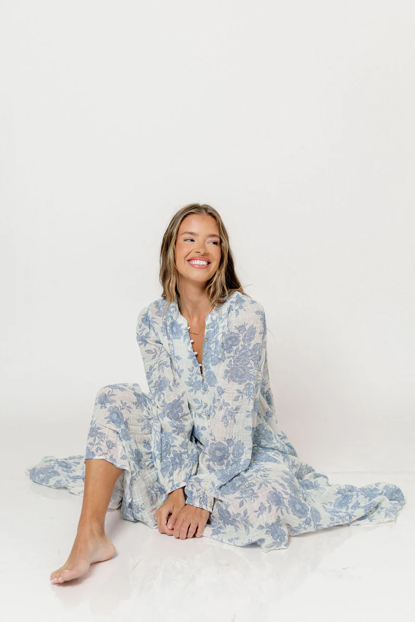 Anna Floral Button-Down Maxi Dress with Detachable Liner in Ivory/Blue - Bump Friendly - Image 8