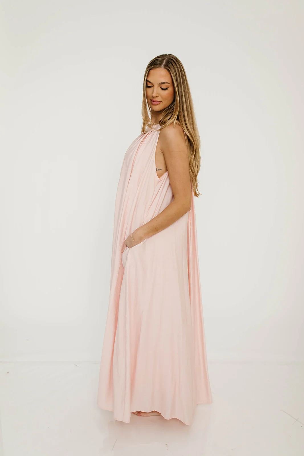 Aurelia Maxi Dress in Light Pink - Bump Friendly - Image 11