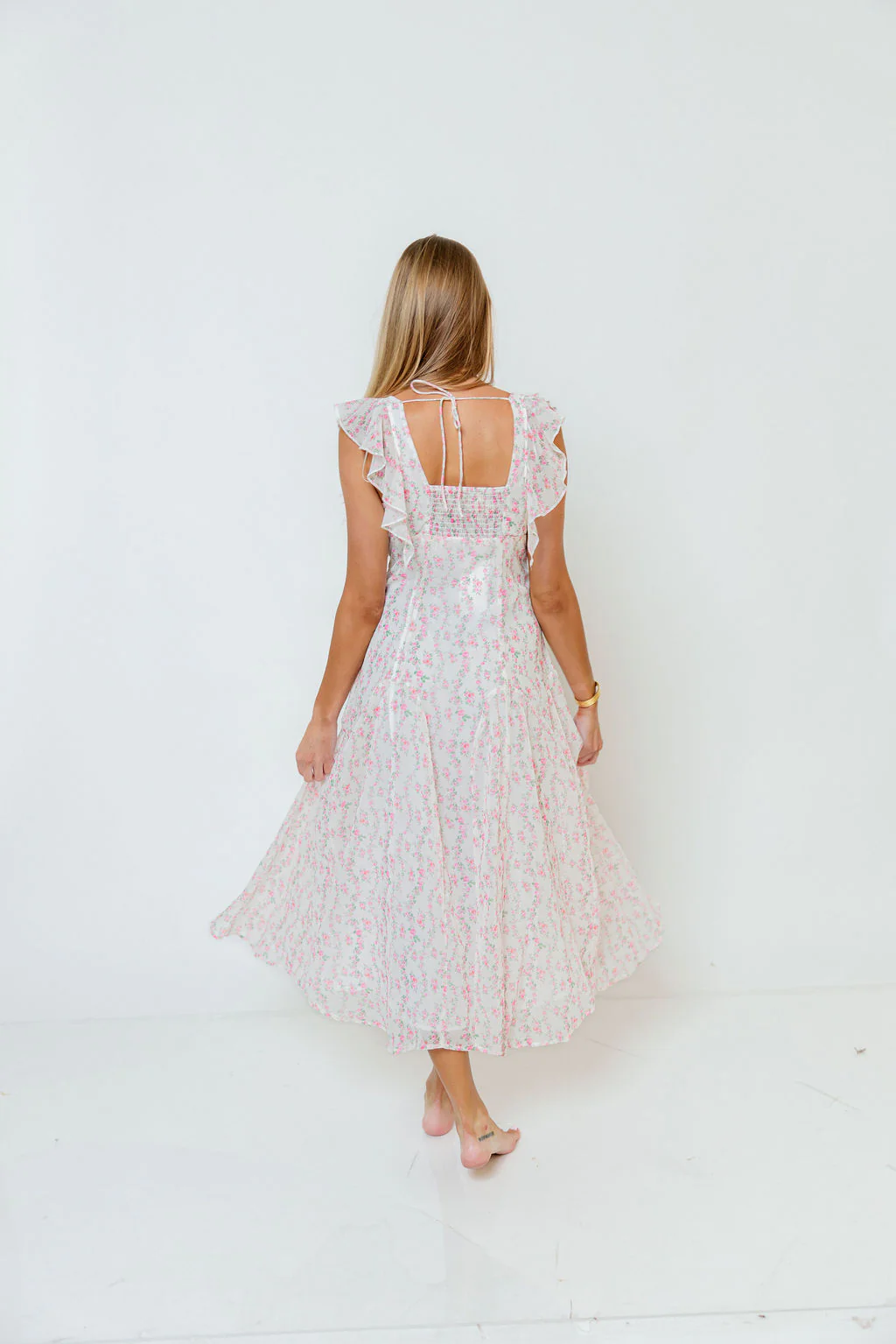 Rosie Flutter Sleeve Floral Maxi Dress in Off-White/Pink - Image 18