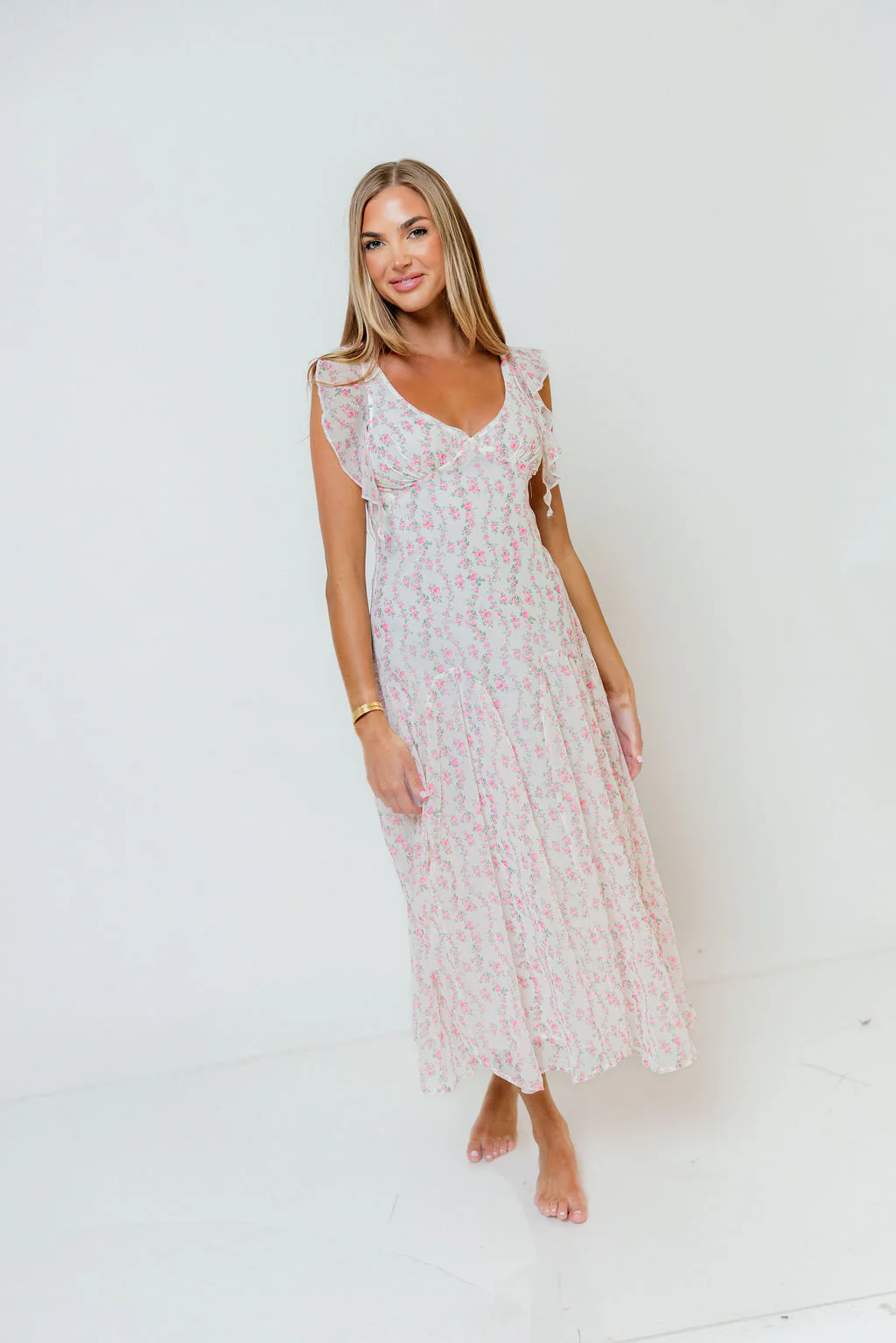Rosie Flutter Sleeve Floral Maxi Dress in Off-White/Pink - Image 2