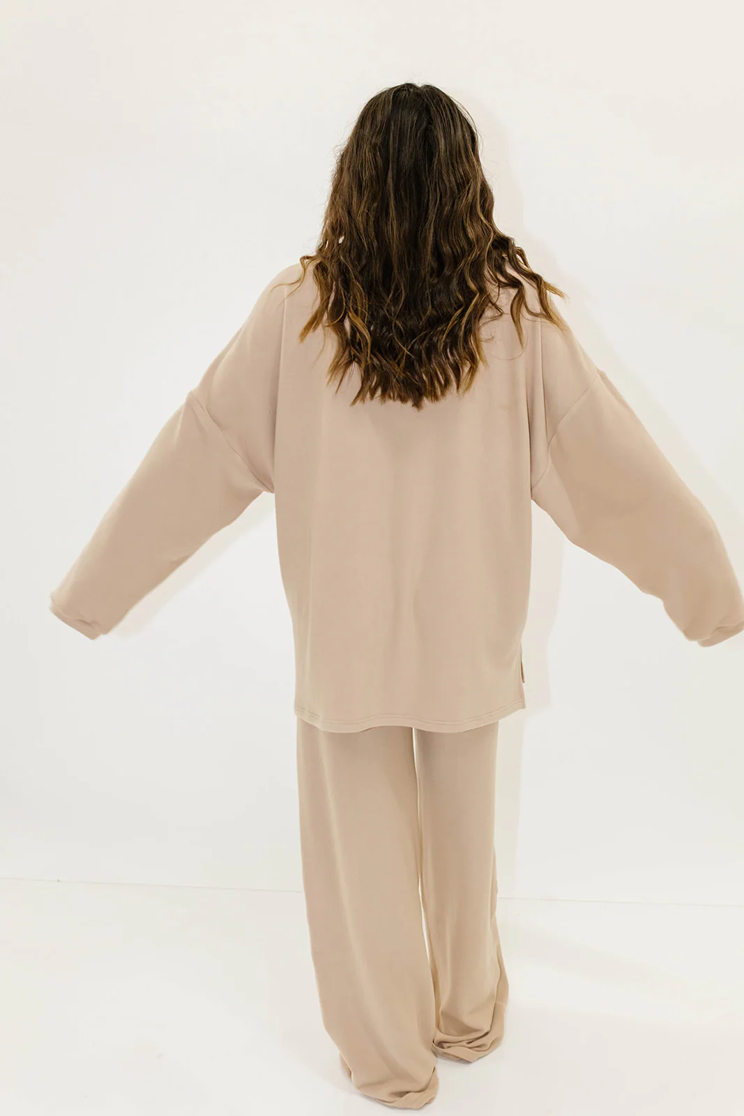 Campbell Fleece Lounge Pants in Dusty Blush - Image 13