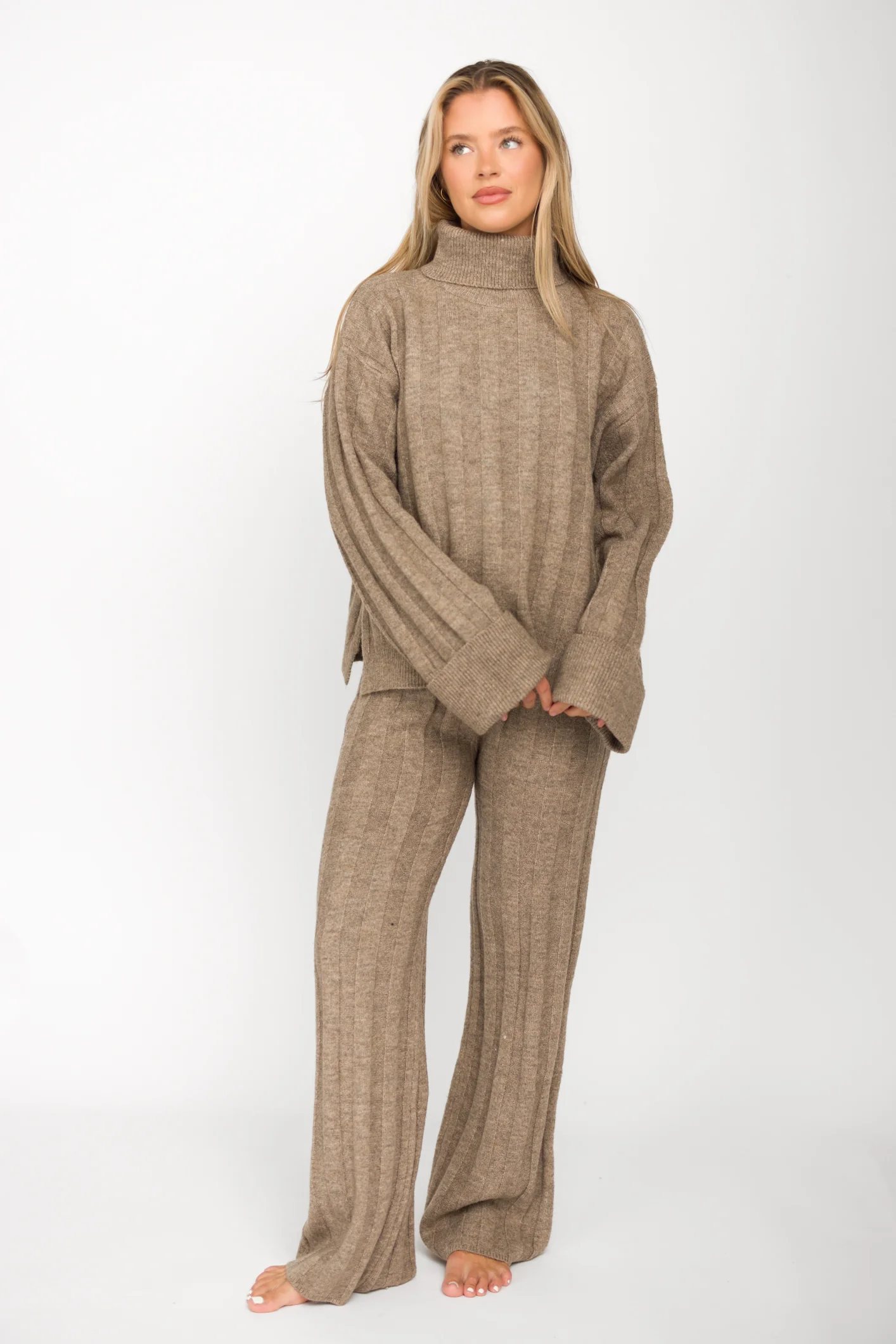 Kai Thick Ribbed Knit Two Piece Sweater Set in Taupe