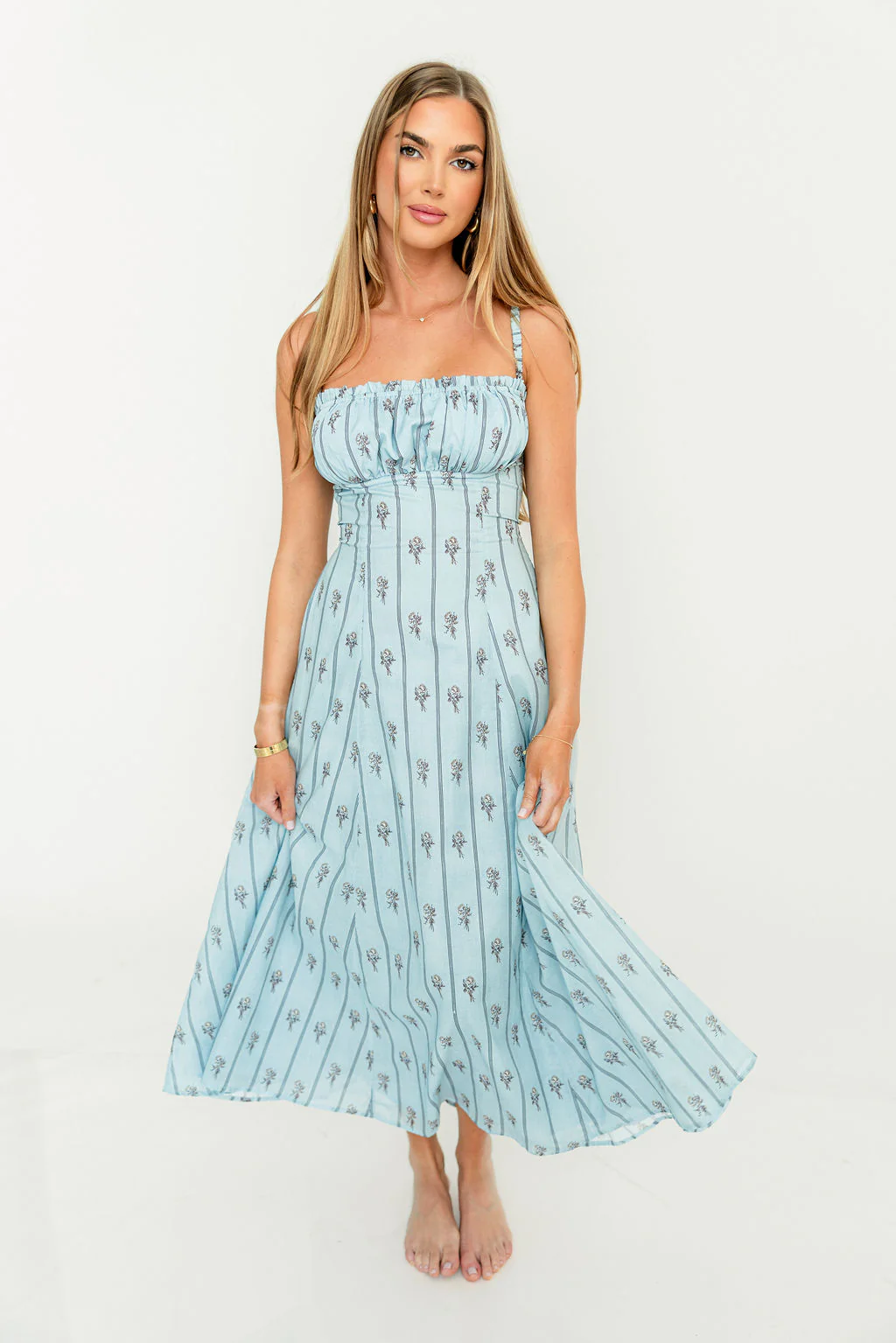 Lynlee Wallpaper Floral Midi Dress in Blue - Image 6