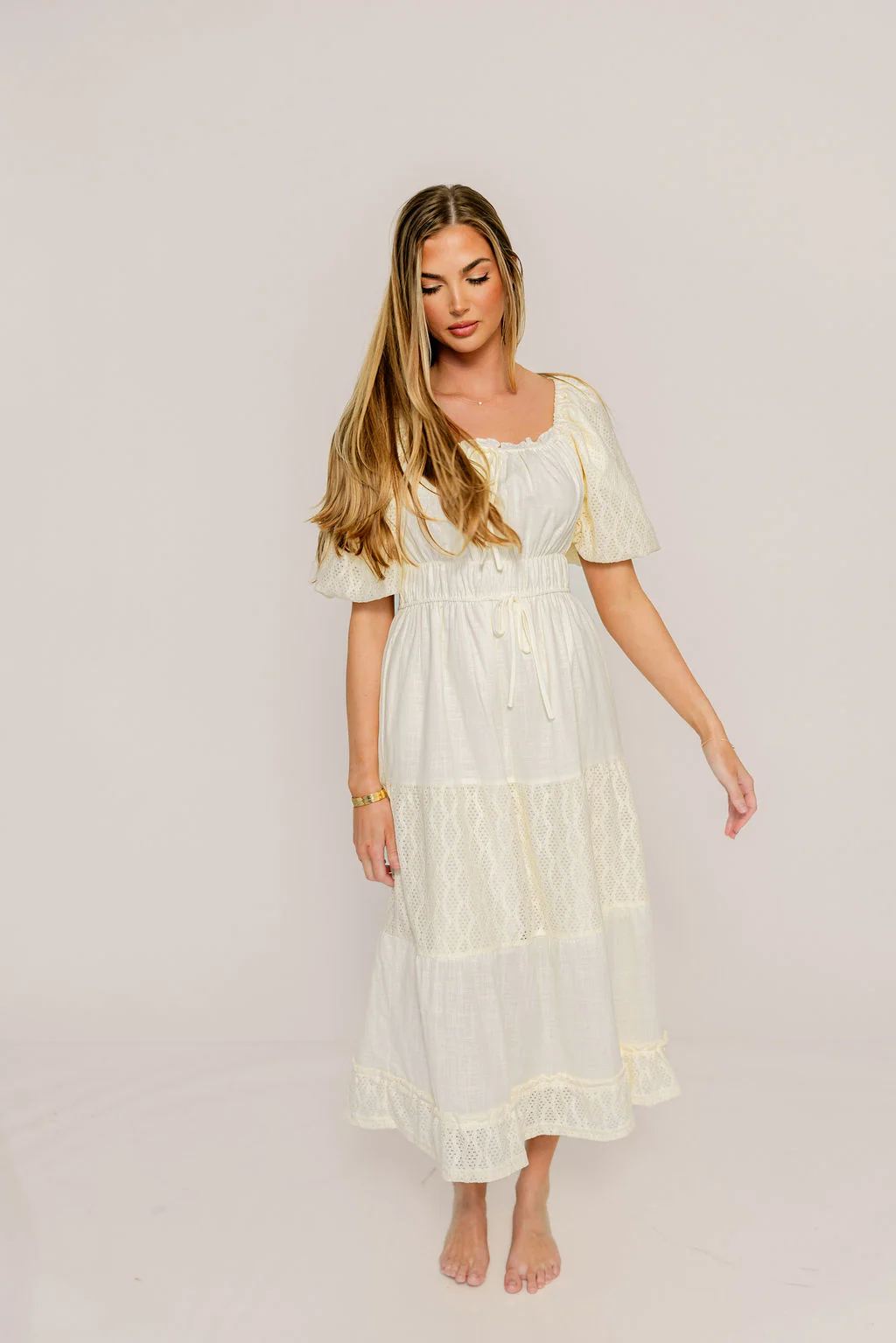 Noor Lace Tiered Midi Dress in Cream - Image 5