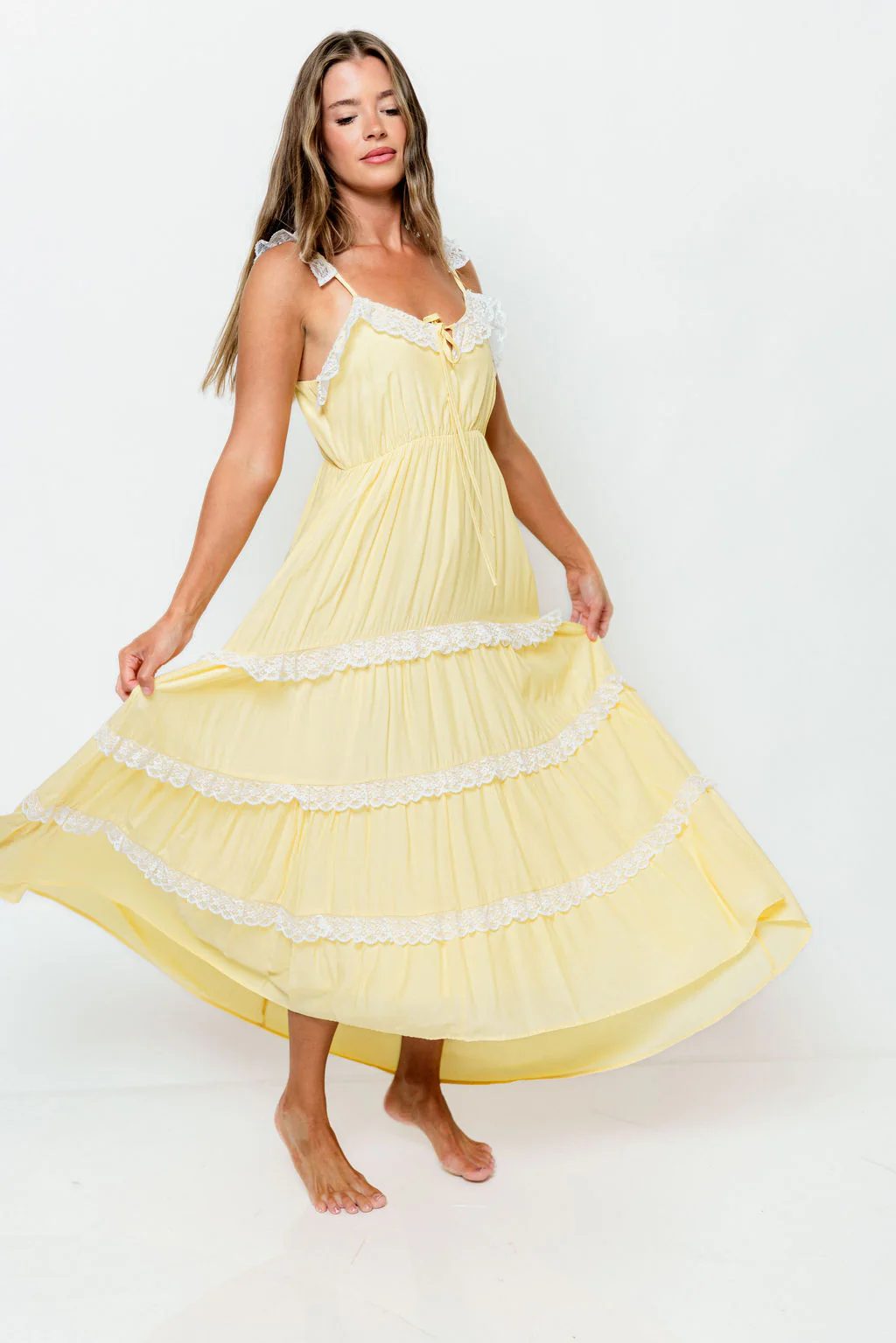 Letty Lace-Trimmed Tiered Maxi Dress in Yellow - Image 3