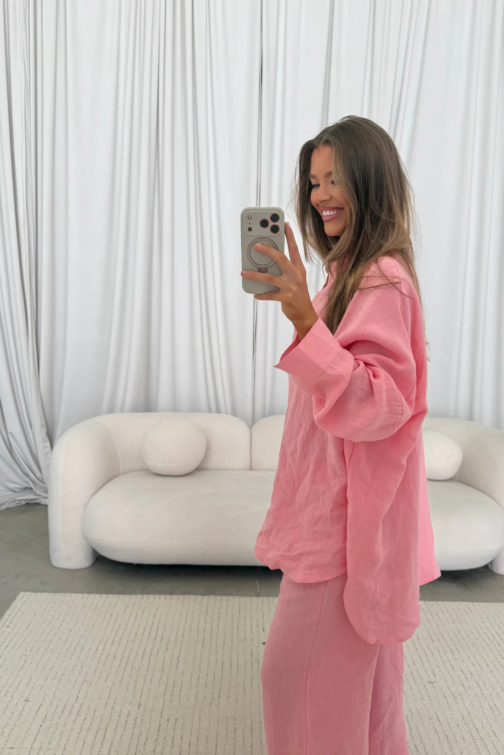 Elizabeth 100% Linen Pants in Bubble Gum - Image 6