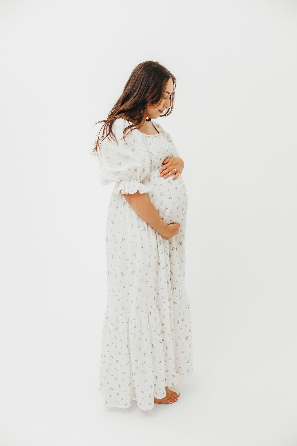 Livvy 100% Cotton Maxi Dress in Off-White / Blue Floral - Bump Friendly & Inclusive Sizing - Image 14