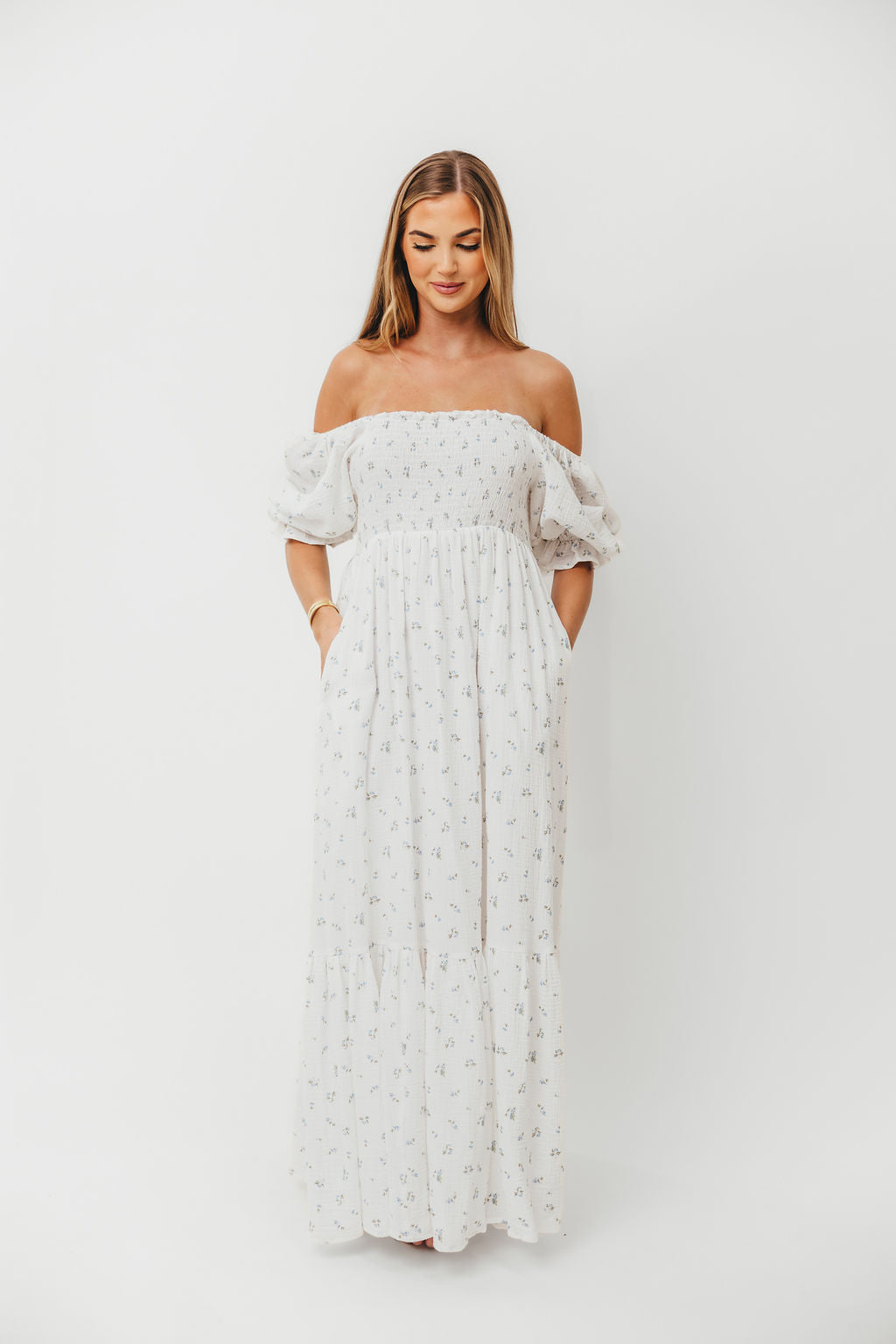 Livvy 100% Cotton Maxi Dress in Off-White / Blue Floral - Bump Friendly & Inclusive Sizing - Image 8