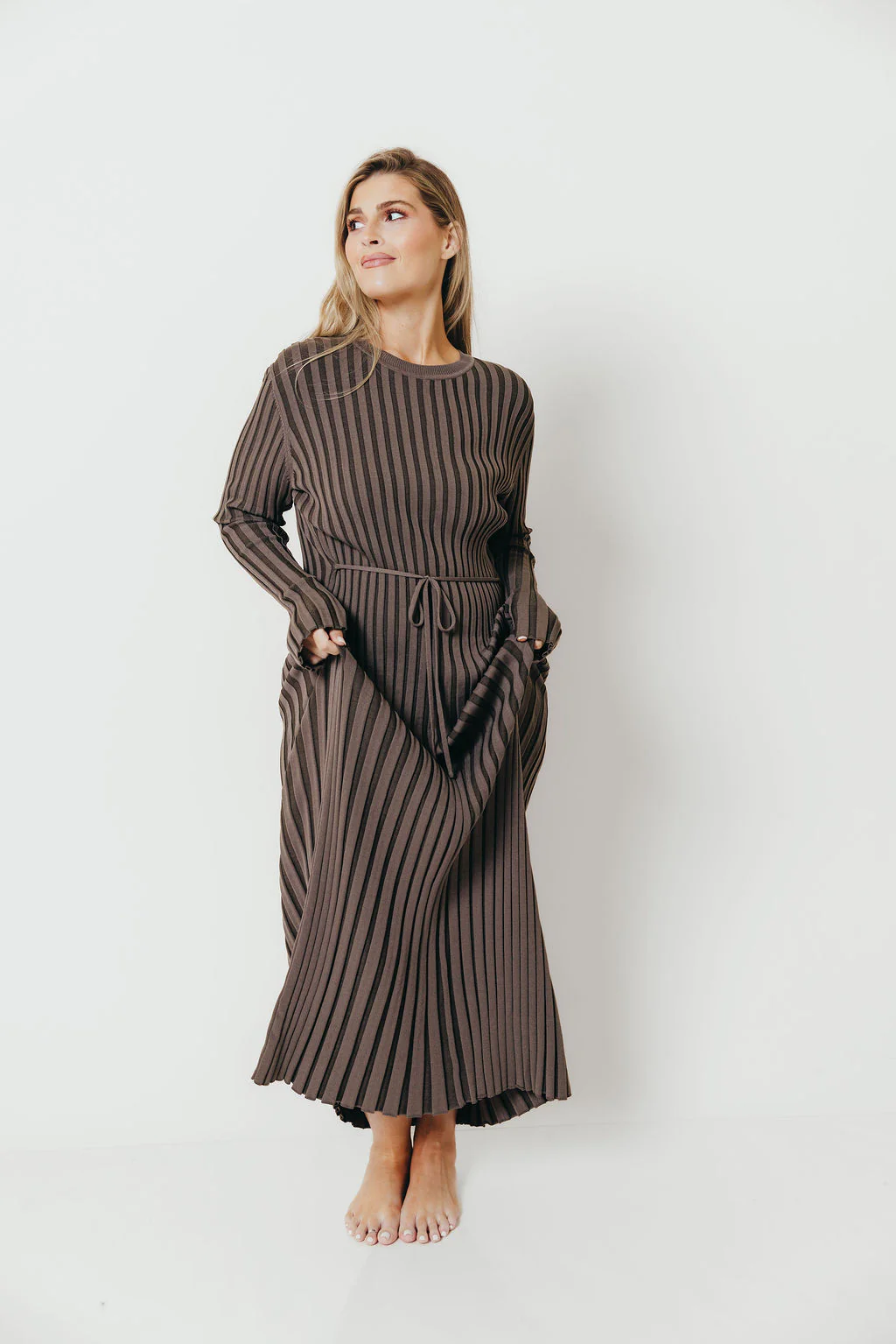 Colette Premium Long Sleeved Ribbed Knit Maxi Dress in Slate - Bump Friendly *Final Sale* - Image 3