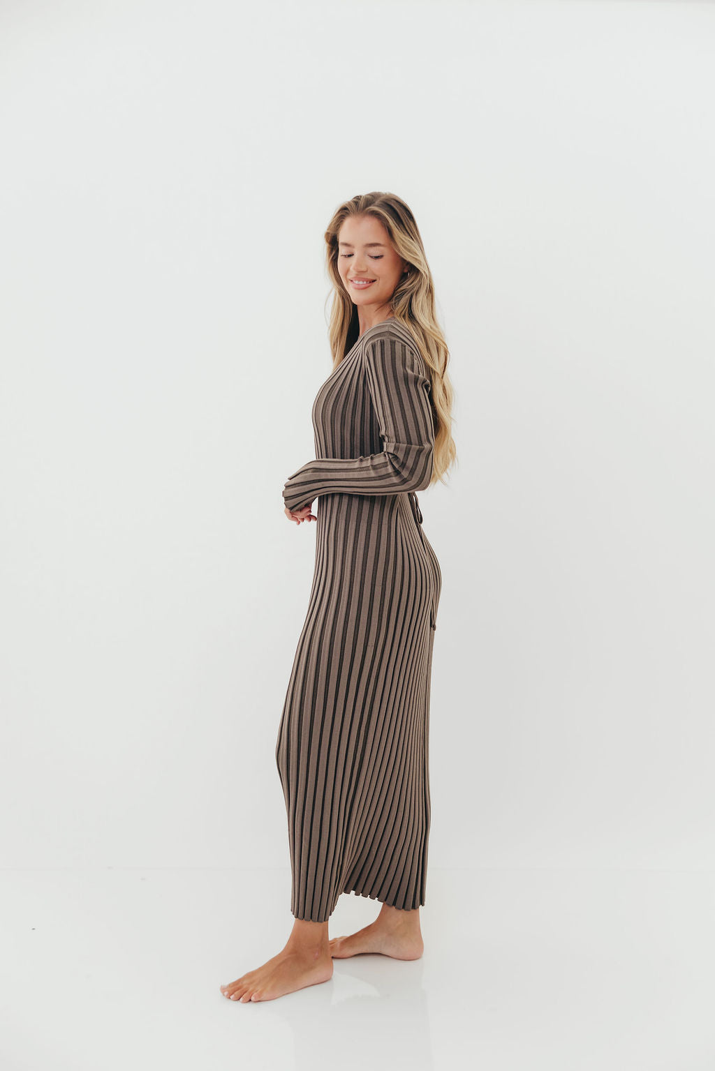 Colette Premium Long Sleeved Ribbed Knit Maxi Dress in Slate - Bump Friendly *Final Sale* - Image 4