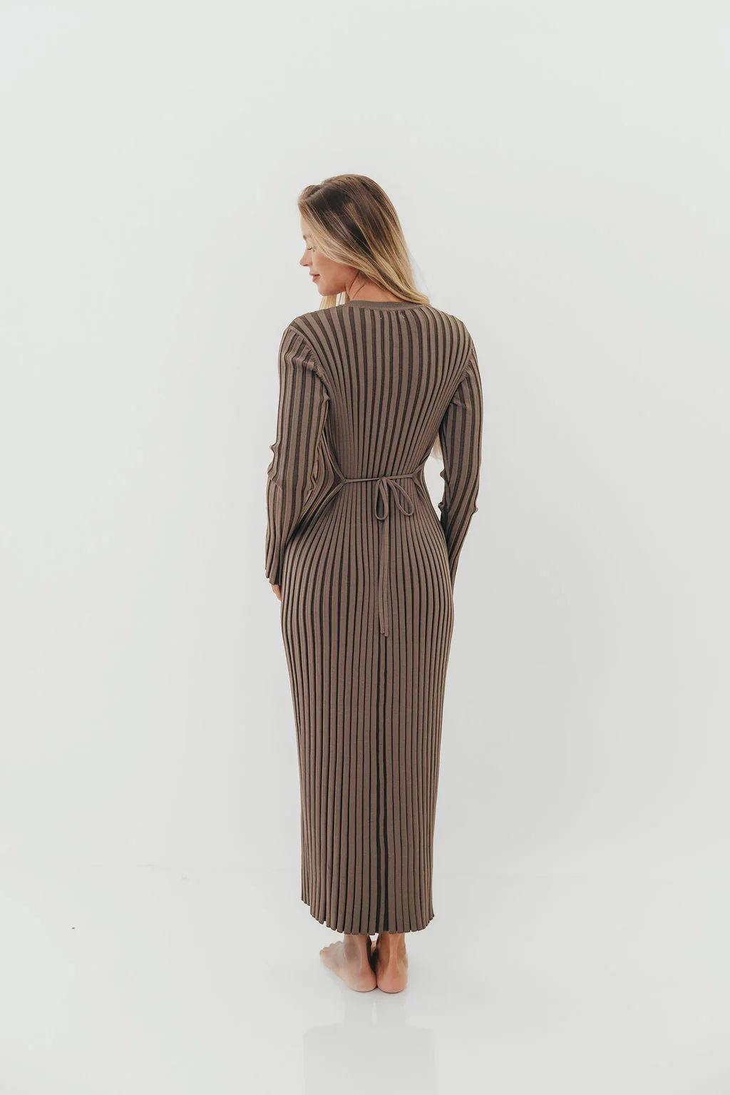 Colette Premium Long Sleeved Ribbed Knit Maxi Dress in Slate - Bump Friendly *Final Sale* - Image 6