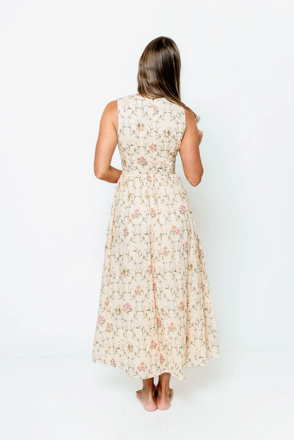 Madisyn Floral Midi Dress in Peach - Image 6