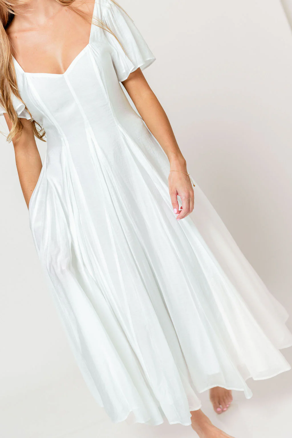 Meret Maxi Dress in Off-White - Image 12