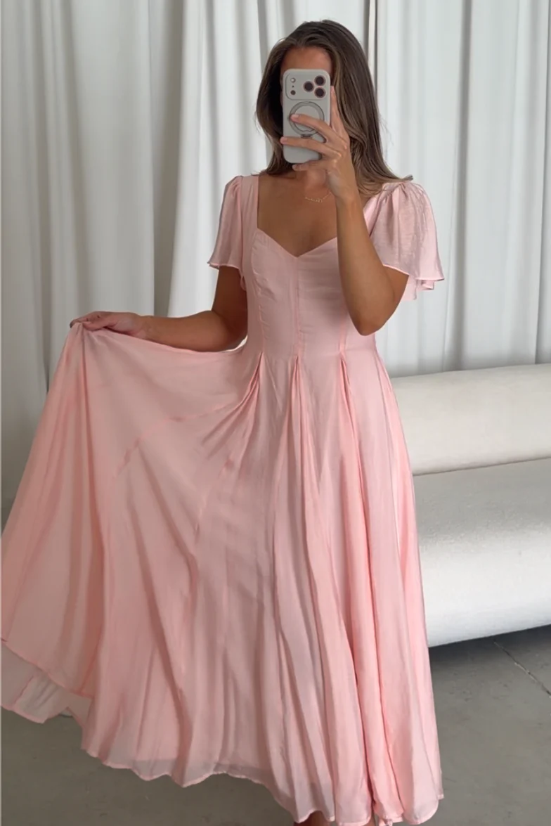 Meret Maxi Dress in Pink - Image 4