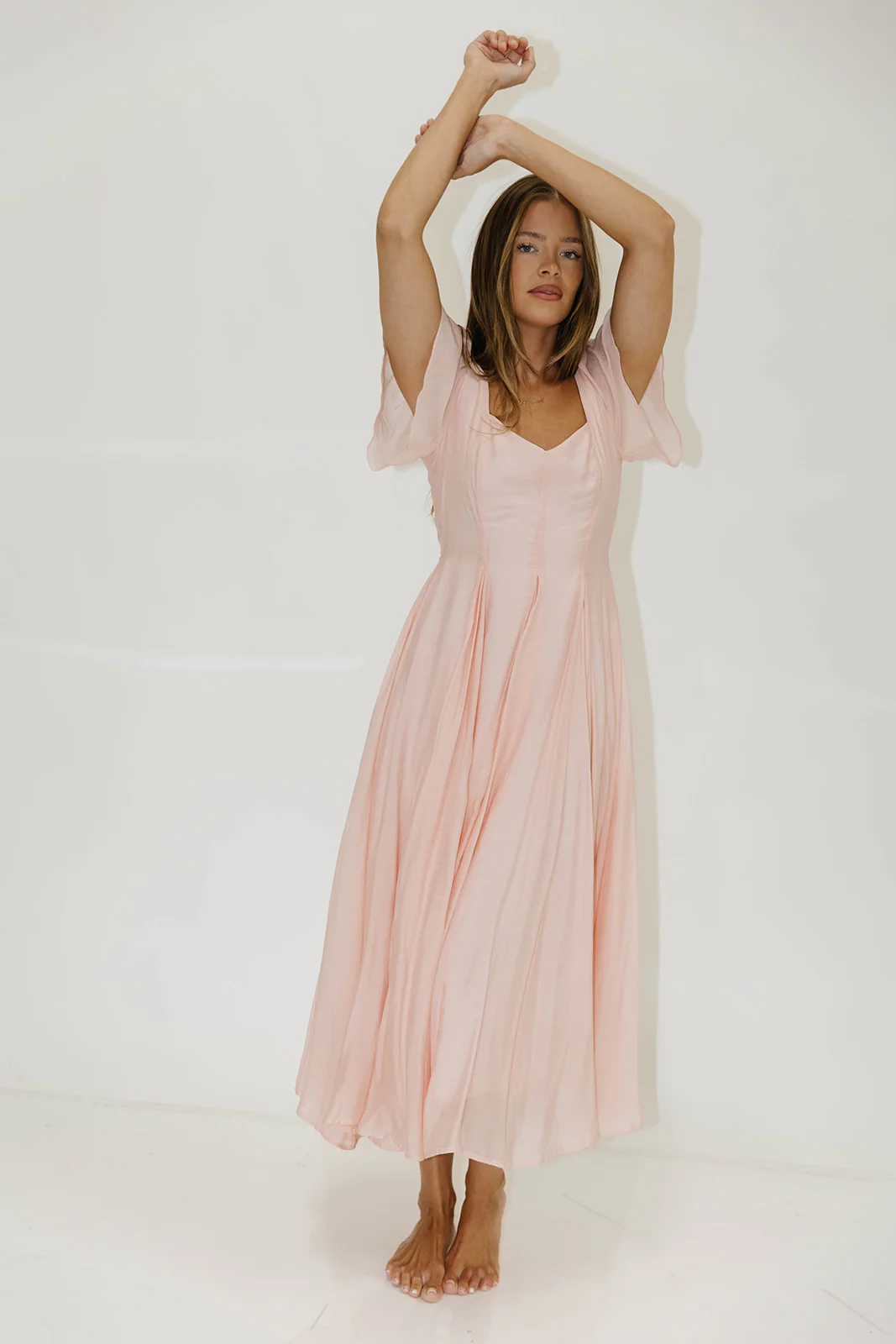 Meret Maxi Dress in Pink - Image 9