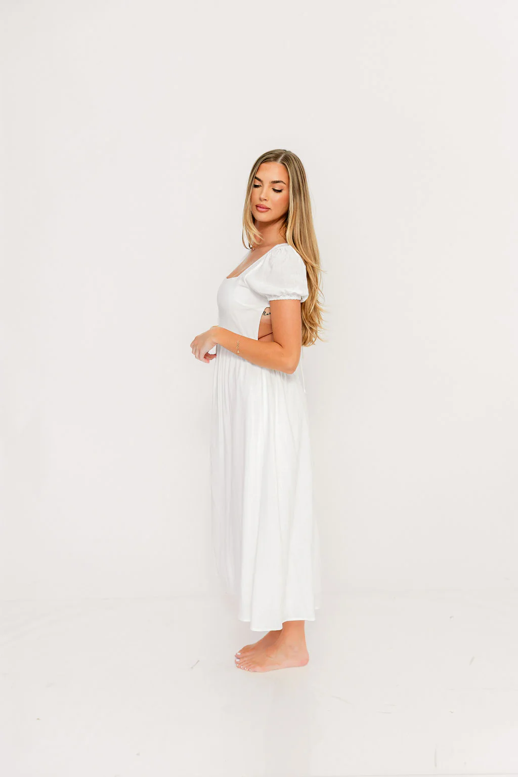 August Open Back Midi Dress in White - Bump Friendly - Image 3