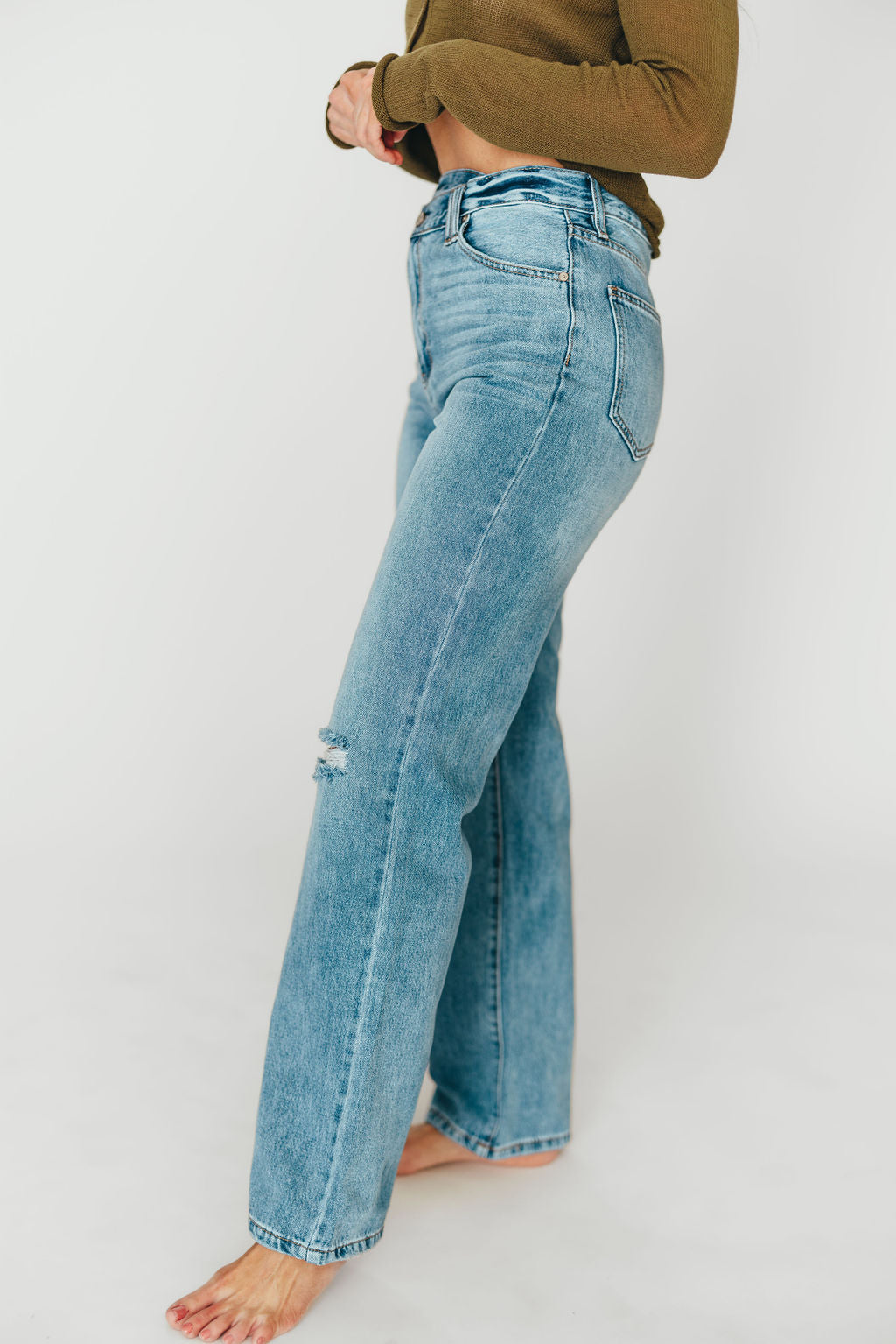 Tiffany 90s High-Rise Crisscross Waist Straight Jeans in Light Wash - Image 5