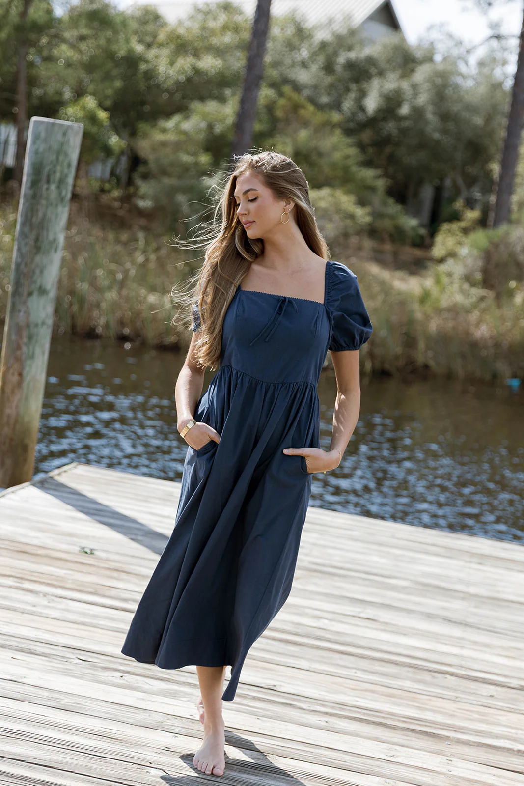 Sheila Puff Sleeve Midi Dress in Navy - Image 2