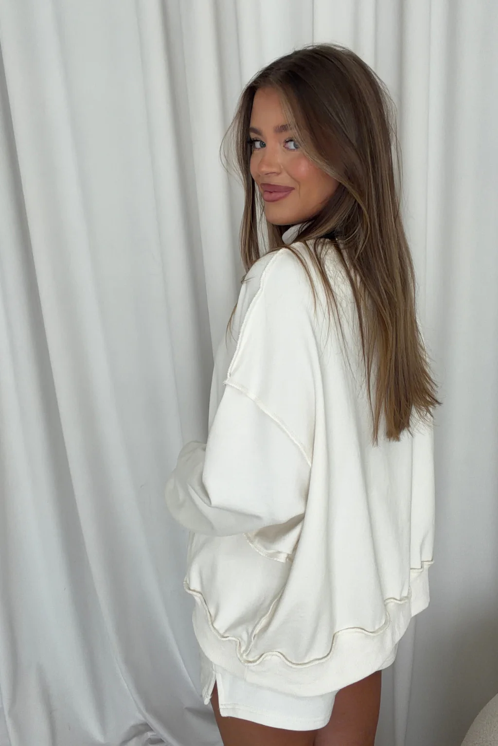 Tillie Relaxed Mock Neck Pullover and Shorts Set in Off-White - Image 5