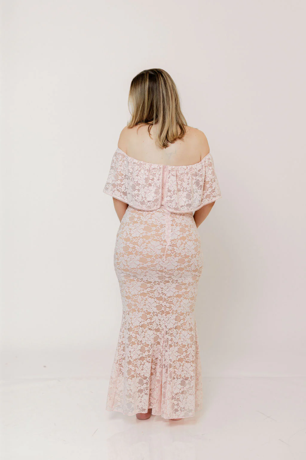 Reverie Lace Maxi Dress in Pale Pink - Image 12