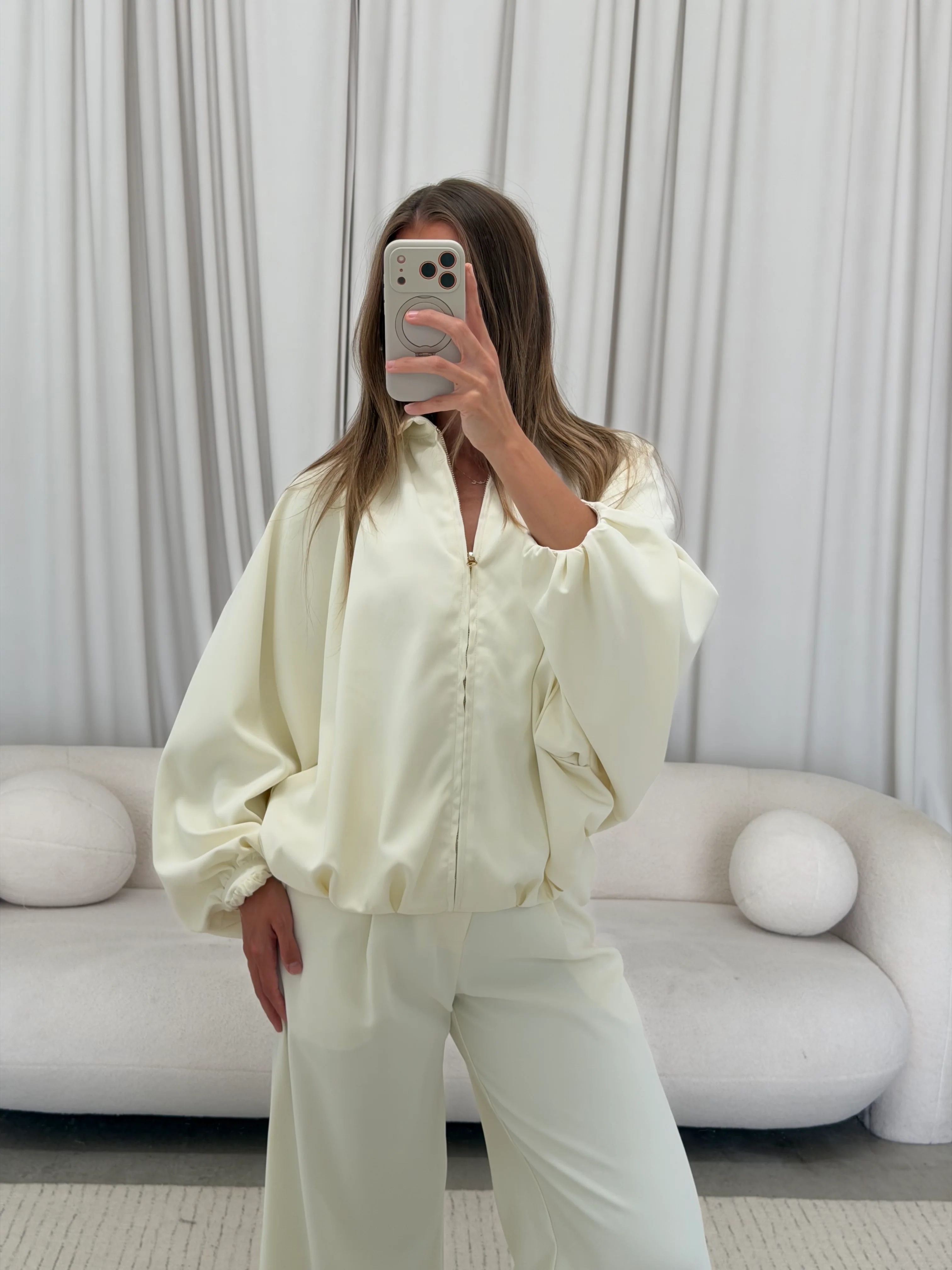 Alcott Set in Cream