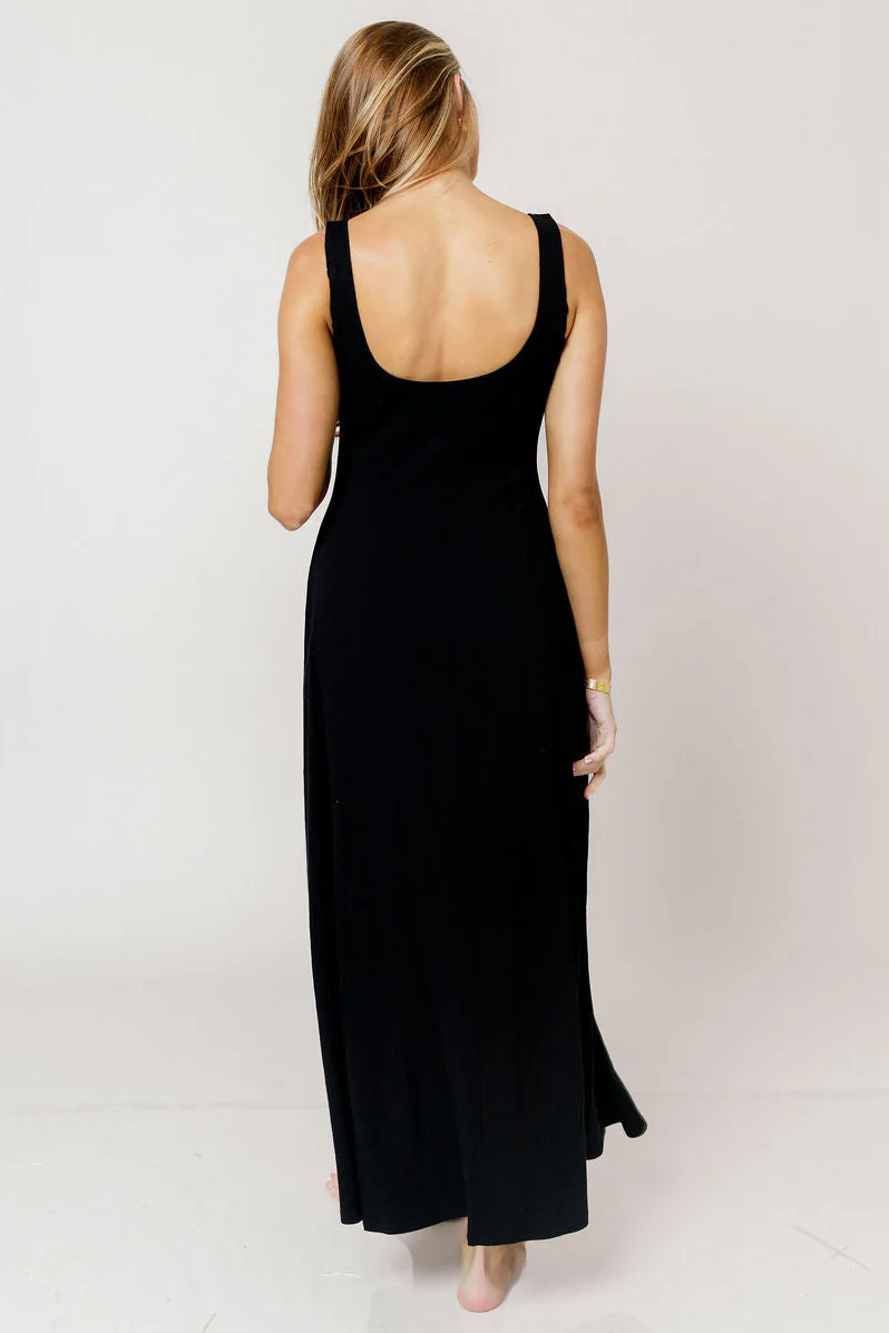 Jocelyn Midi Dress in Black - Image 4