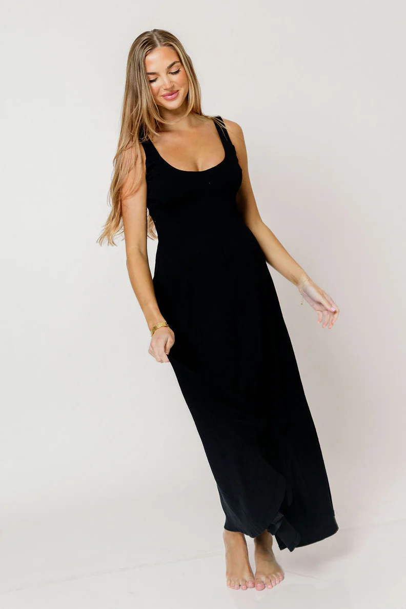 Jocelyn Midi Dress in Black - Image 5