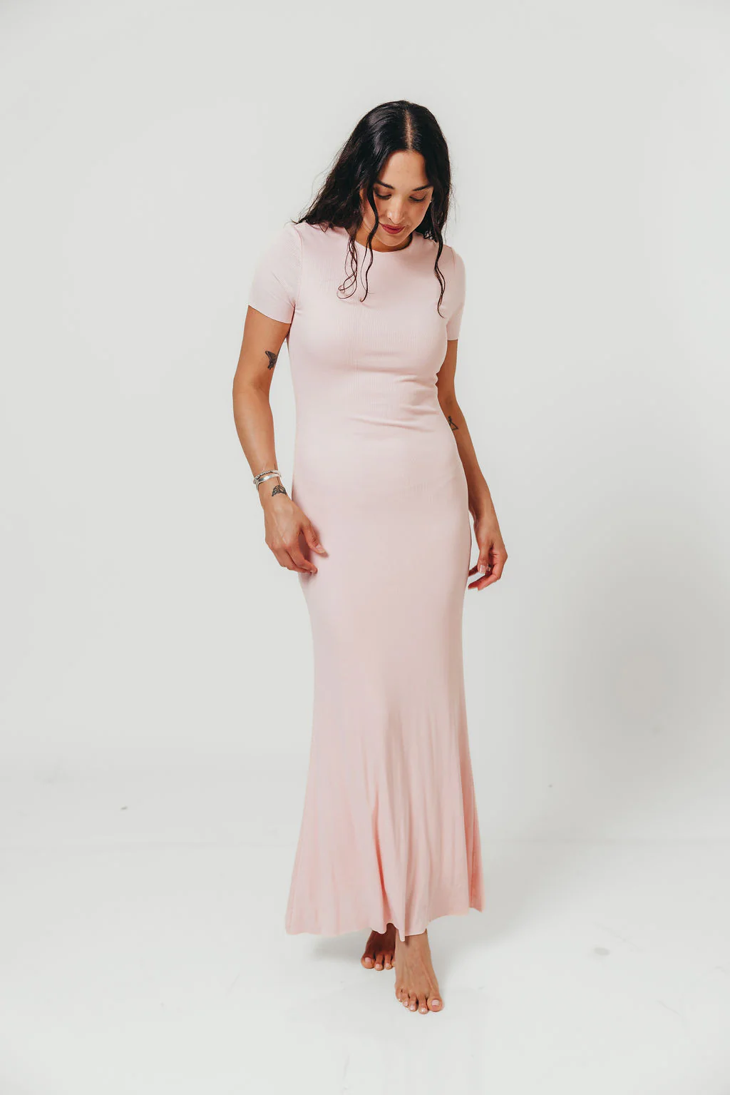 The Charlie Ribbed Maxi Dress in Baby Pink - Bump Friendly - Image 3