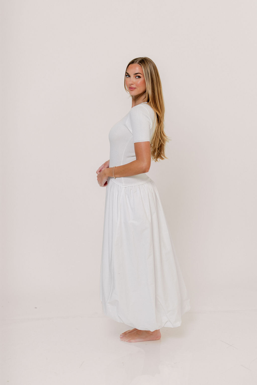Zaniyah Bubble Skirt Midi Dress in White - Image 3